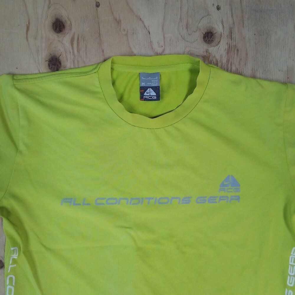 Vintage Nike ACG Spell Out Logo T-Shirt